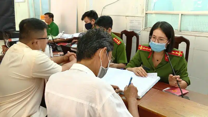 Khai báo tạm vắng