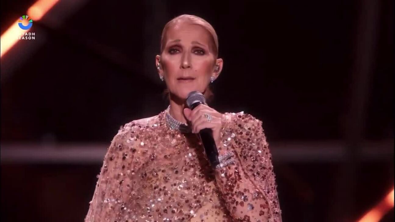 Celine Dion trình diễn tại Arab Saudi