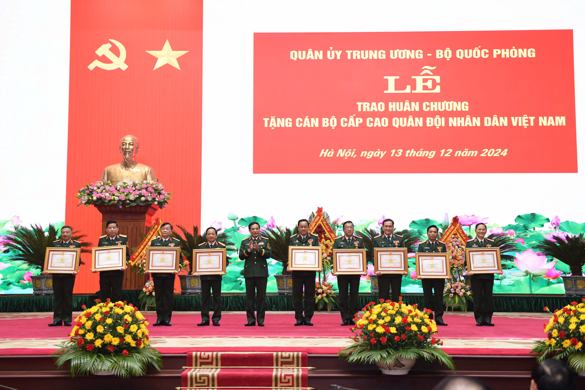 34 tướng lĩnh quân đội nhận huân chương cao quý- Ảnh 2.