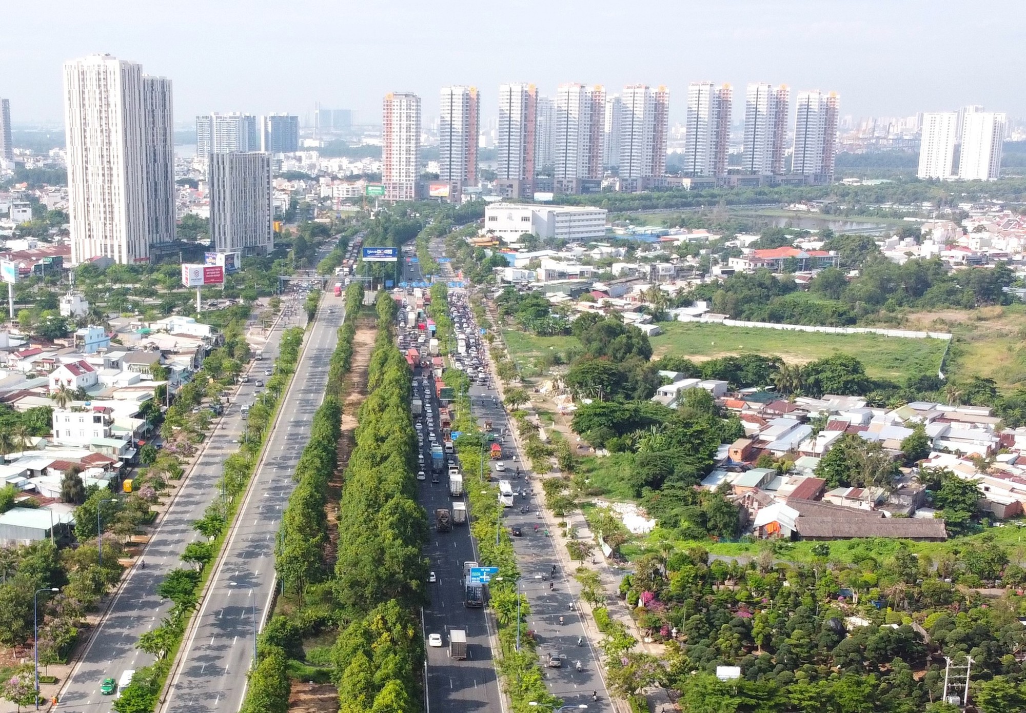 TP HCM cần tập trung tháo gỡ điểm nghẽn, đẩy mạnh giải ngân đầu tư công, giải quyết vấn đề đất đai