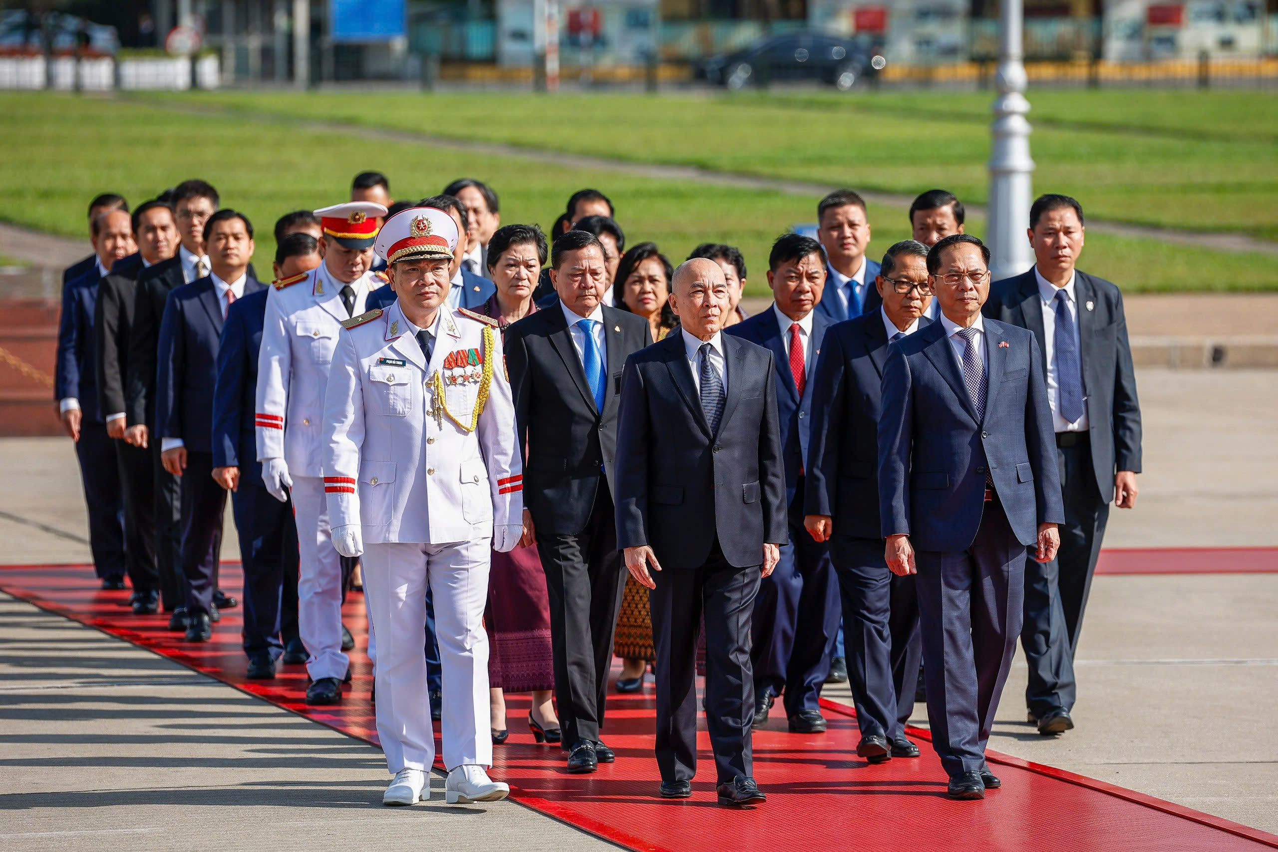 Chủ tịch nước Lương Cường chủ trì lễ đón Quốc vương Campuchia Norodom Sihamoni- Ảnh 12.