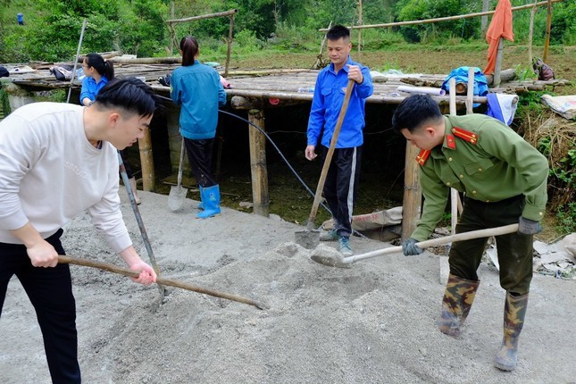 Phát triển, kết nối hoạt động tình nguyện trên không gian mạng ảnh 4