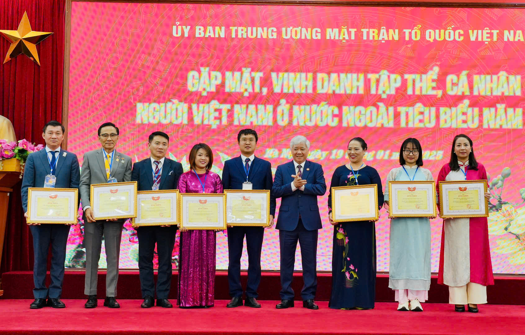 Vinh danh các kiều bào tiêu biểu- Ảnh 6.