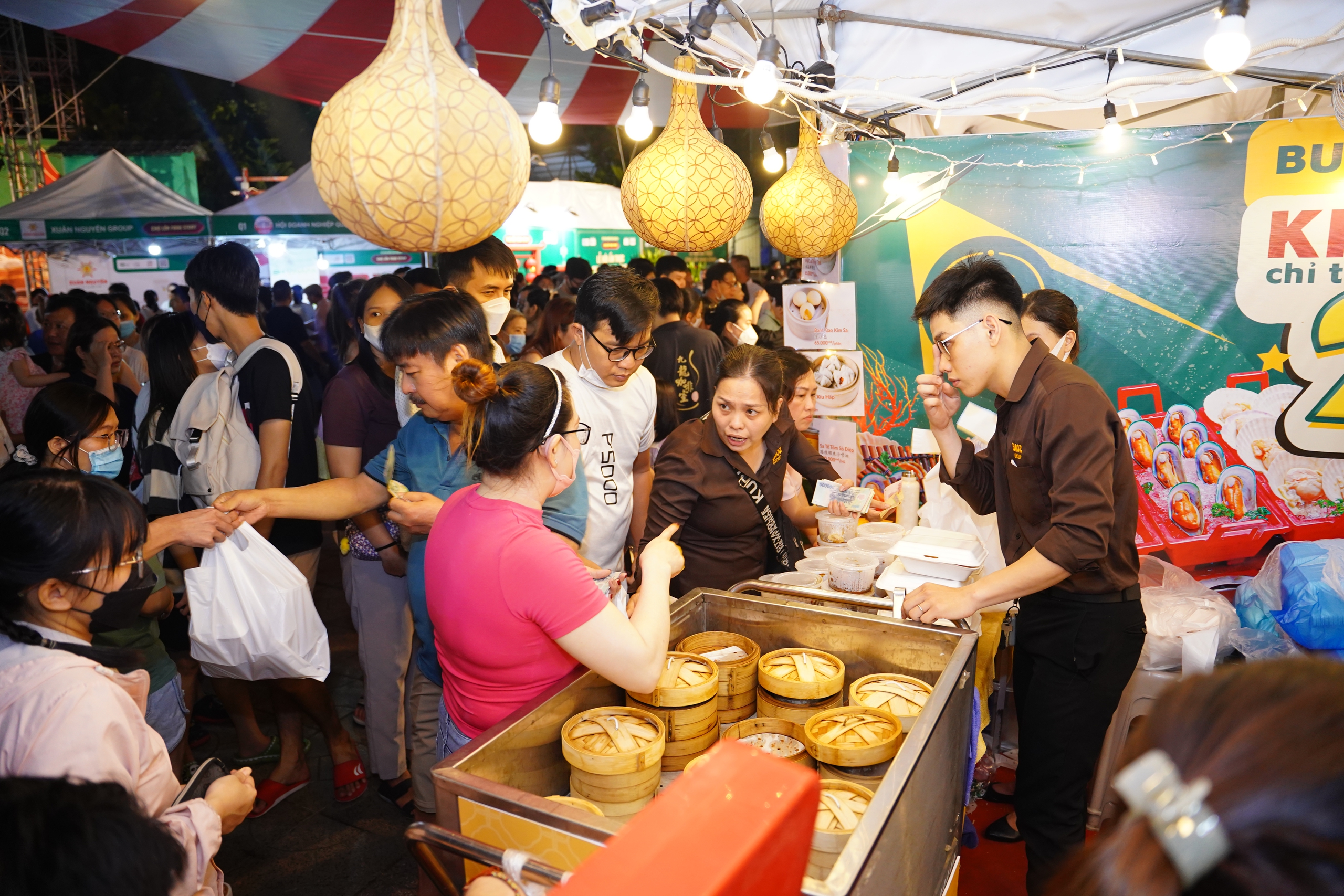 Cảnh báo chiêu trò lừa đảo đặt tour, vé máy bay, khách sạn dịp Tết- Ảnh 1.